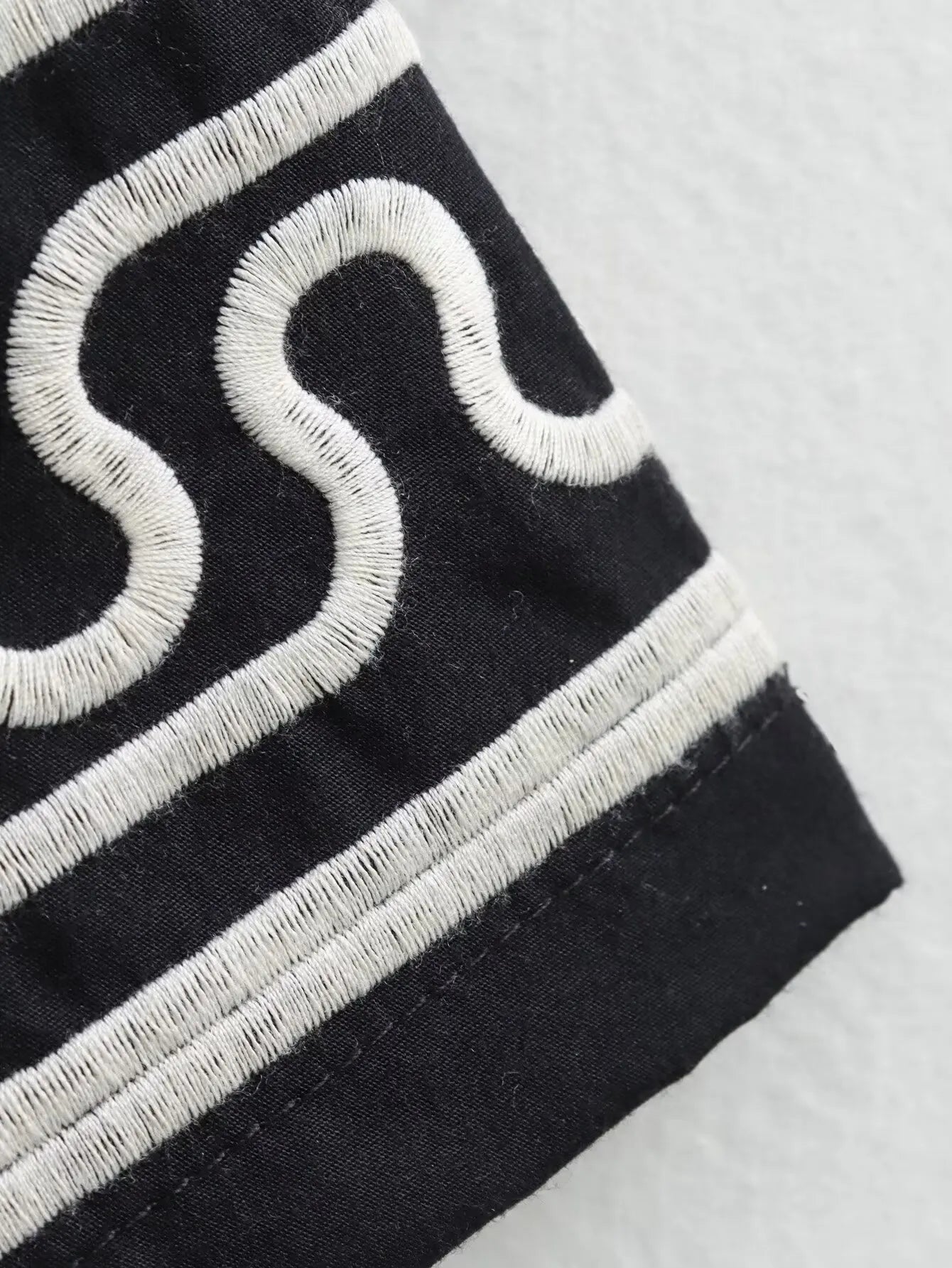 CAGLIARI – Embroidered Mini Dress – 1525